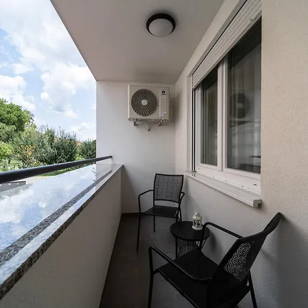 Ninas Apartman Zagreb Exterior photo