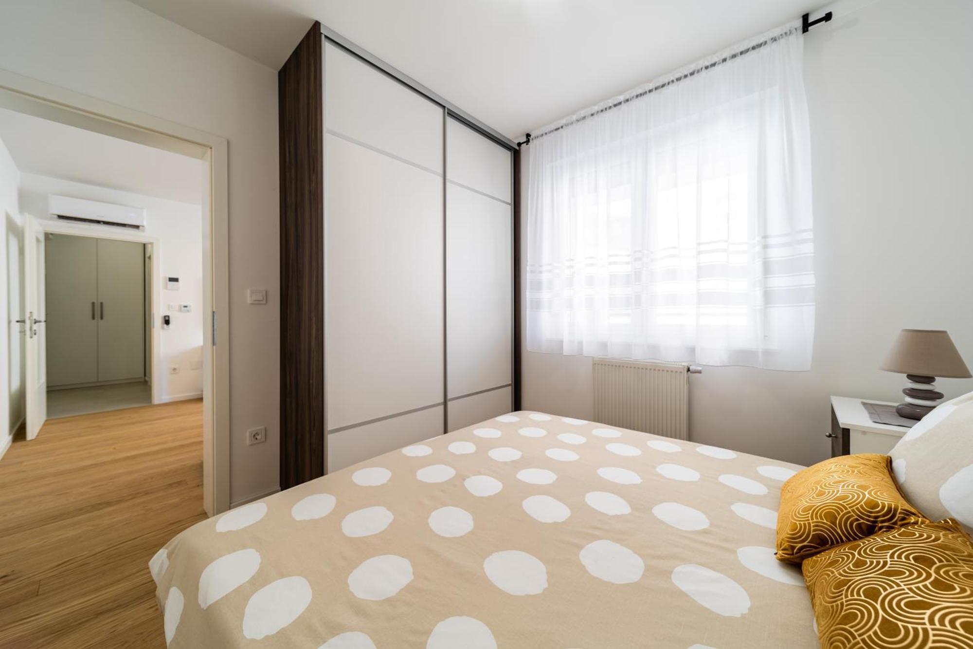 Ninas Apartment