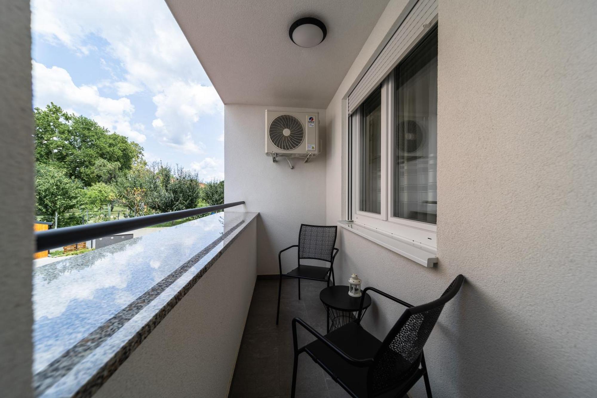 Apartment Ninas *
